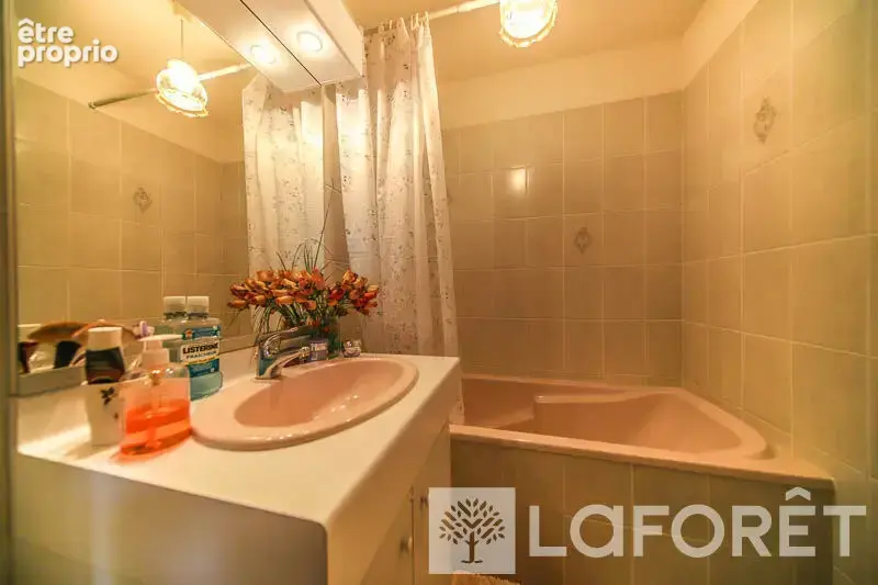** appartement type 3 + cave + garage - embrun - 3 pièces - photo 8