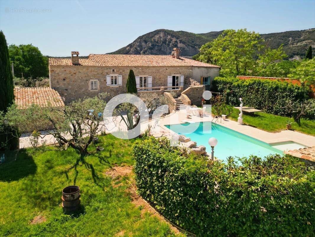 Maison à VALLON-PONT-D'ARC