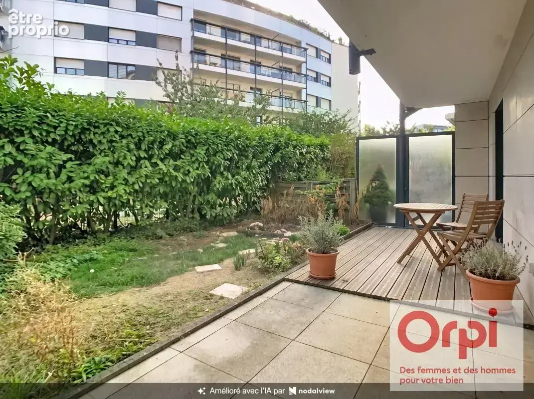 Appartement à ISSY-LES-MOULINEAUX