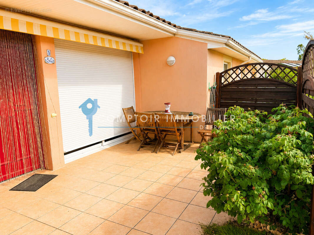 Ruoms   Maison T3 de plain-pied, 74,05 m2 au sein de la résidence sécurisée Les Senioriales - photo 10