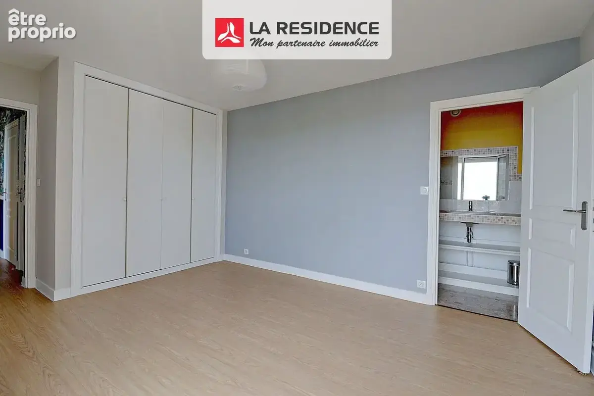 Appartement 4 pièces 119 m² à vendre à Blois (41000) - photo 8