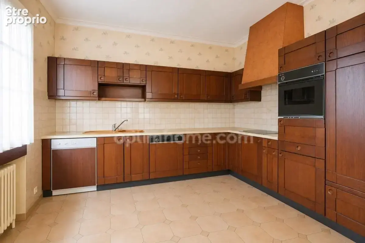 Maison 120m² à rénover + entrepôt 180m² – Oullins, 10 min métro B - photo 6