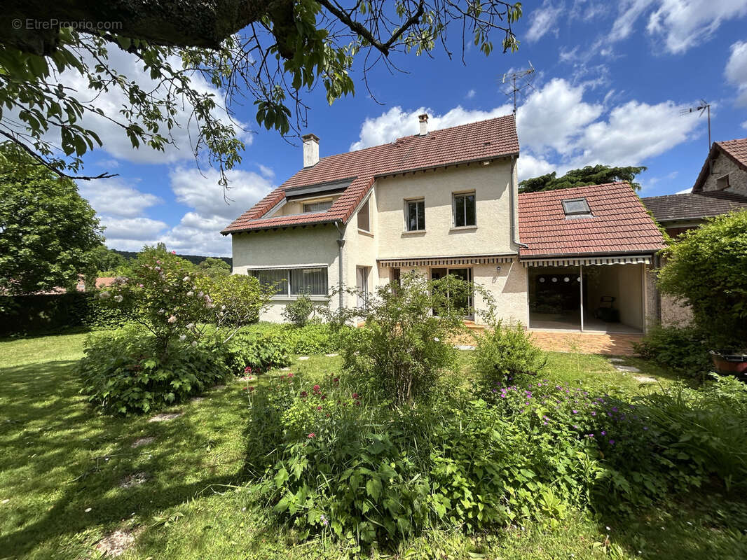 Maison à JANVILLE-SUR-JUINE