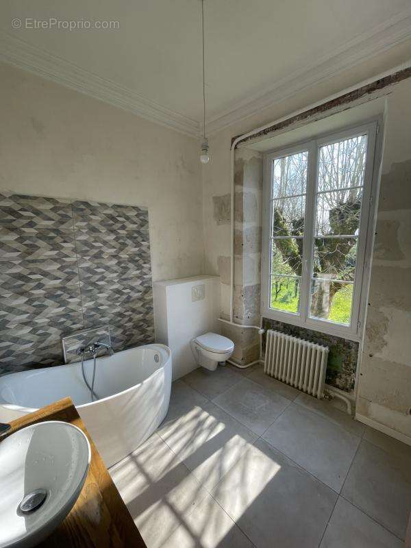 Maison à CHAILLE-LES-MARAIS