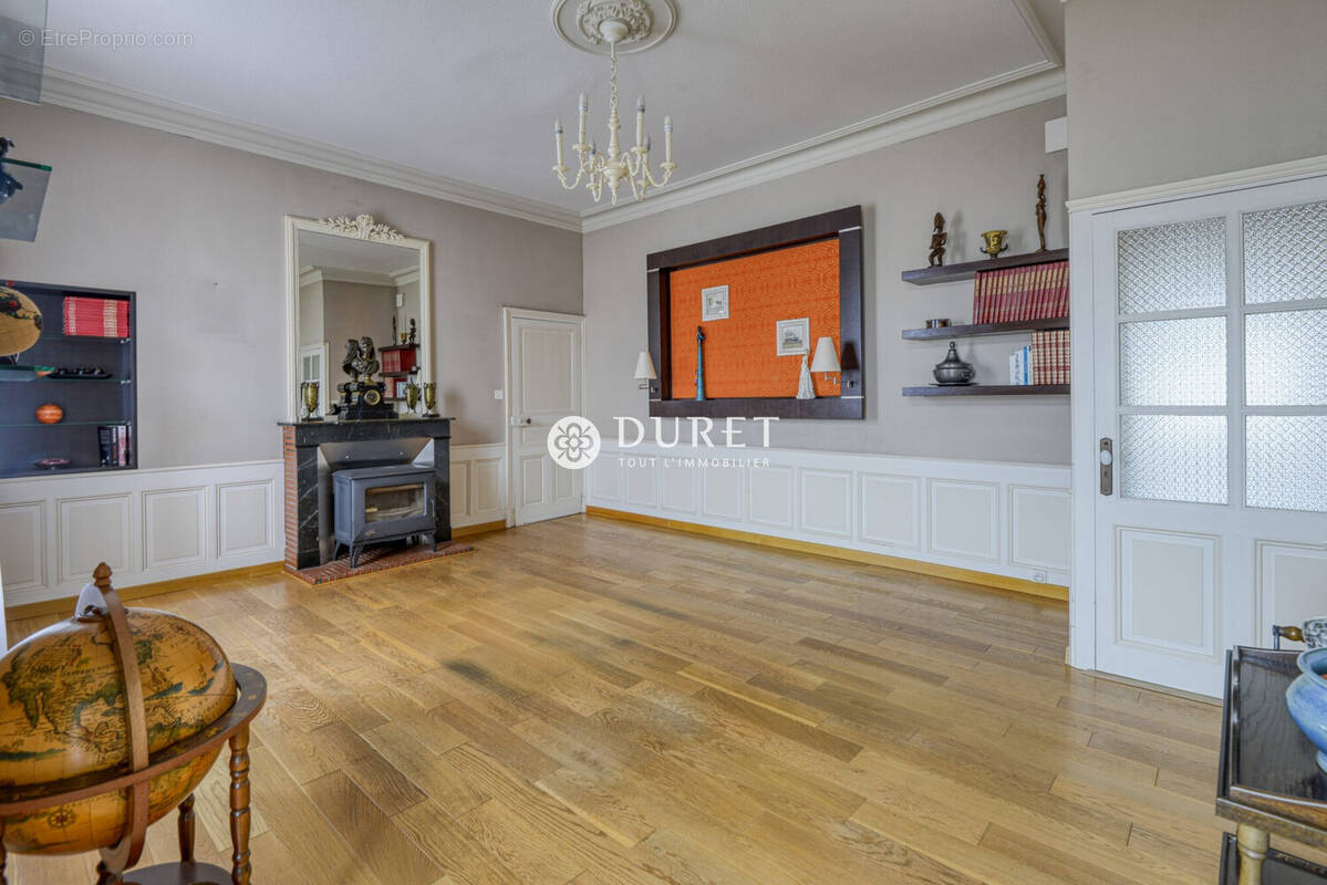 Maison à LES BROUZILS