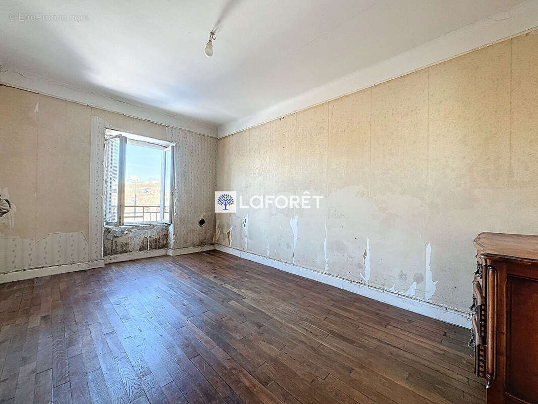 Maison à MONTPEYROUX