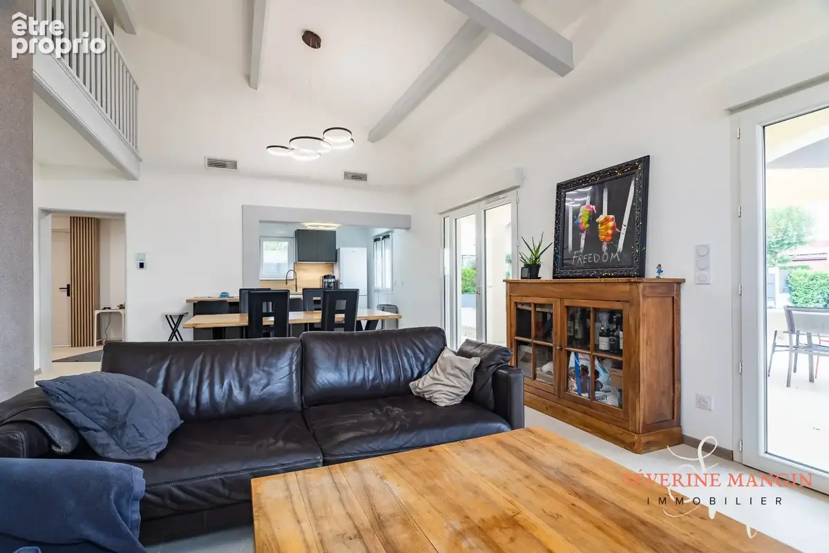 Maison 138 m² à Romans-Sur-Isere  - photo 6