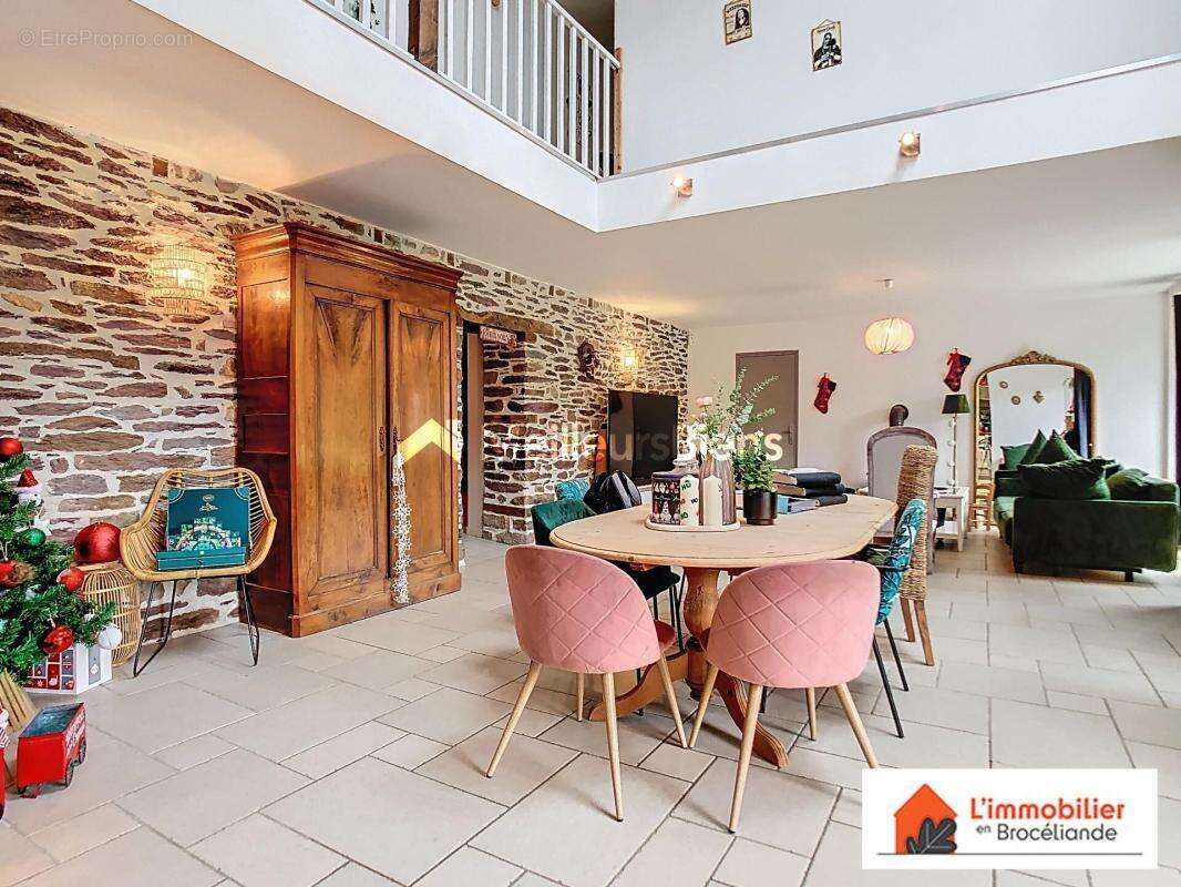 Maison à PLELAN-LE-GRAND