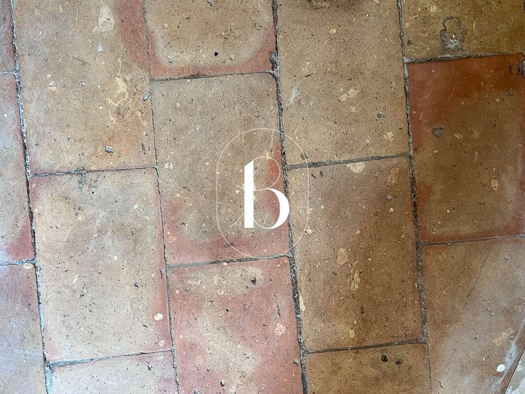 Au sud de la cité Renaissance Barjac... - photo 20
