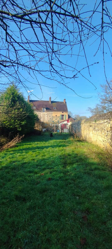 Maison à MOUY