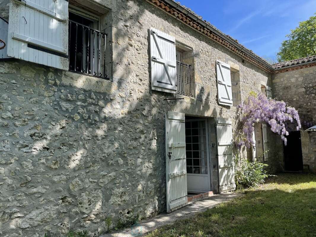 DOLMAYRAC - Ancien Moulin du 18e siècle à rénover avec piscine et 1,4465 ha de terrain arboré - Lot & Garonne (47) - photo 4