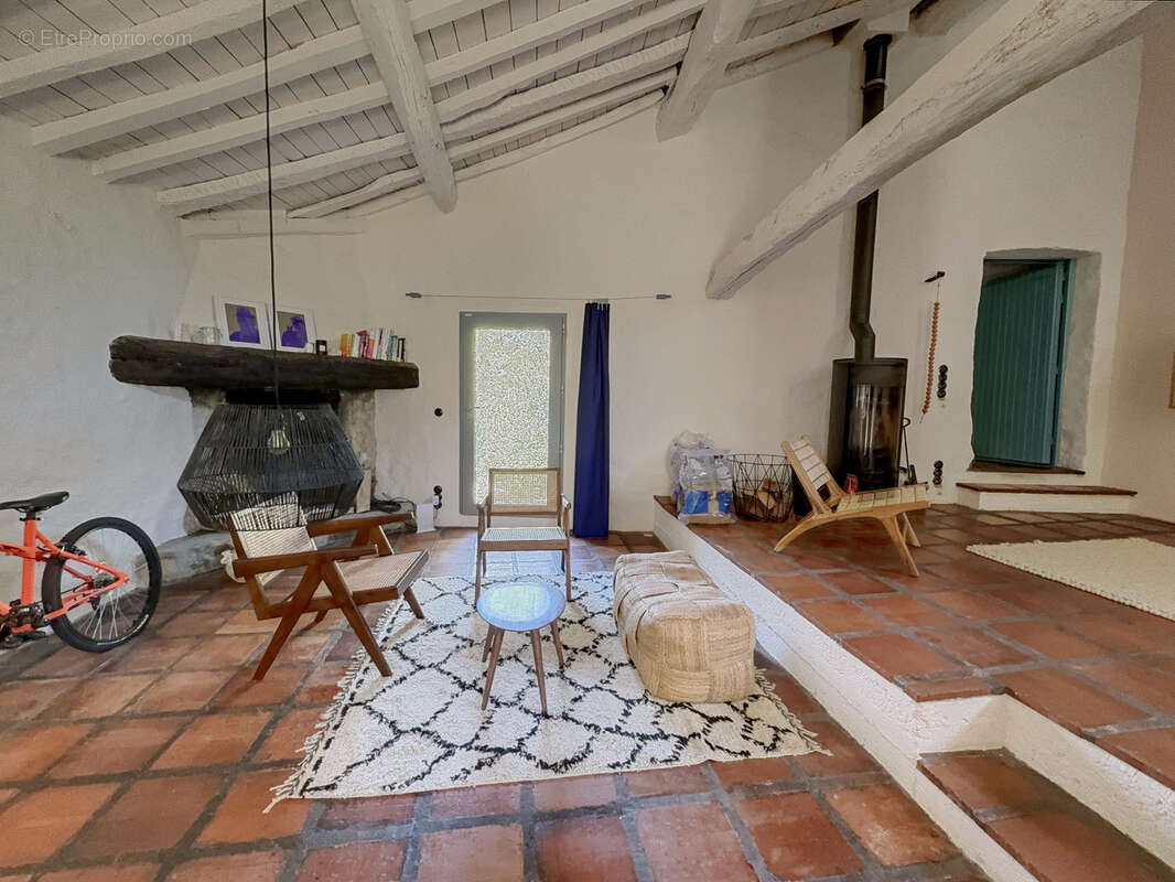 Maison à CALMEILLES