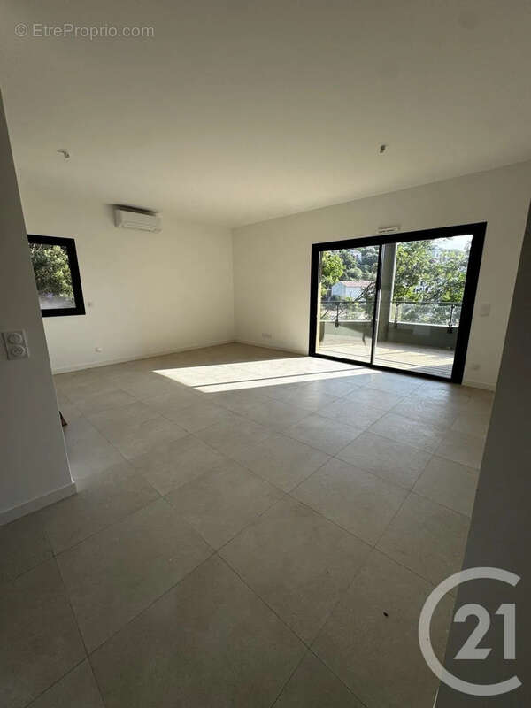 Appartement 68 m² à San-Martino-Di-Lota  - photo 2