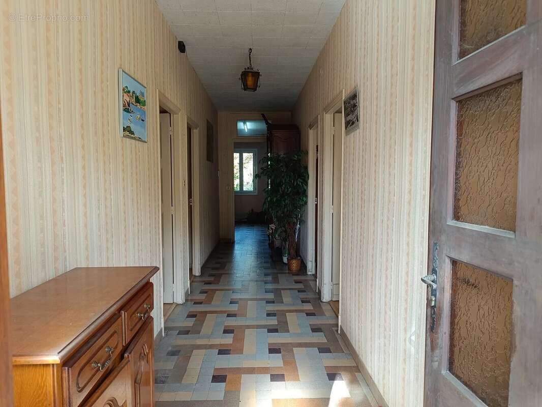 Maison à MONTELIMAR