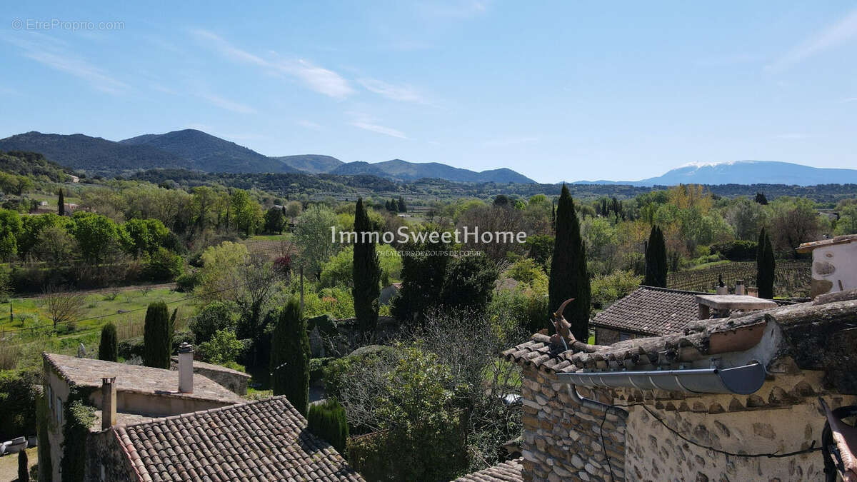 Maison à MIRABEL-AUX-BARONNIES