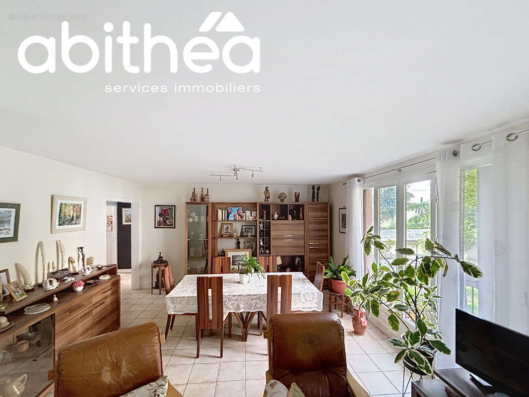 Appartement à CHOISY-LE-ROI