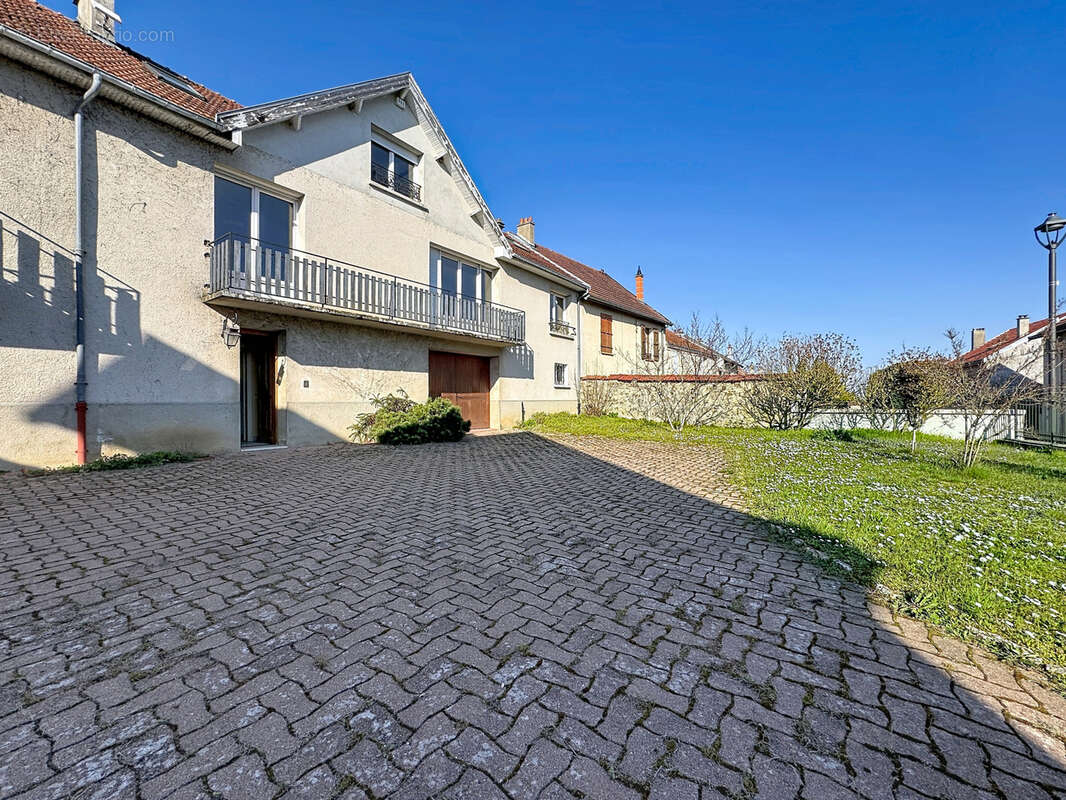 Maison à MERFY