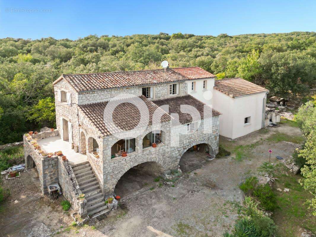Maison à RUOMS