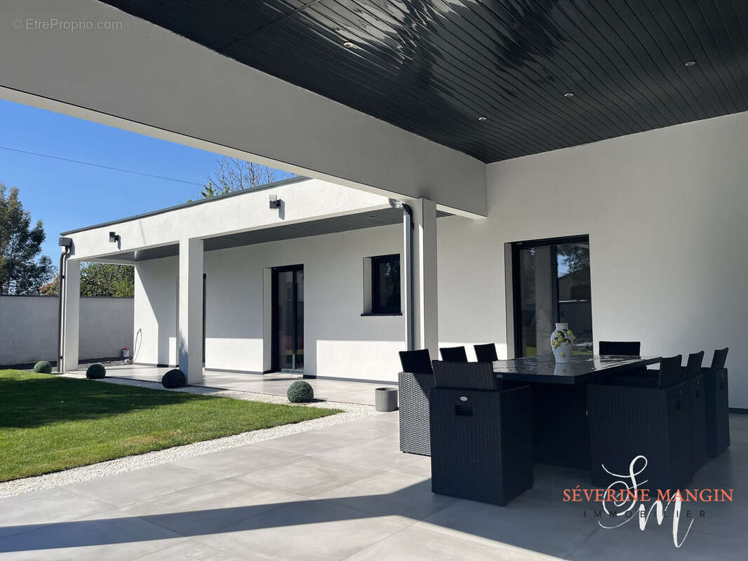 Maison à BOURG-DE-PEAGE