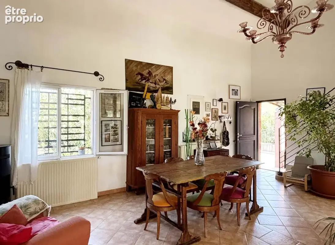 Maison 6 pièces 135 m² à vendre à Arles (13200) - photo 6