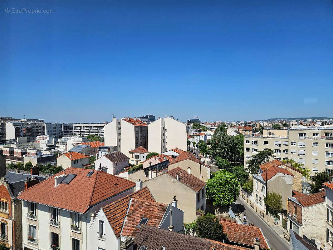Appartement à COURBEVOIE