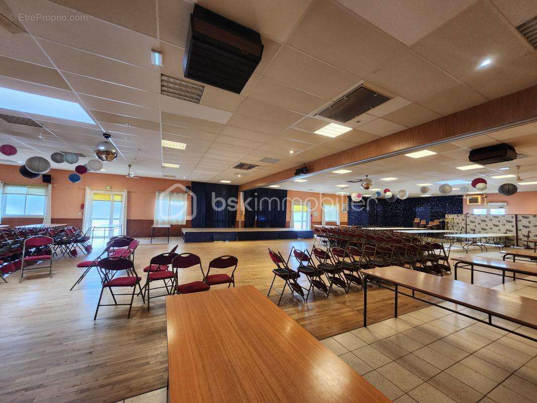 Commerce à GUISCRIFF