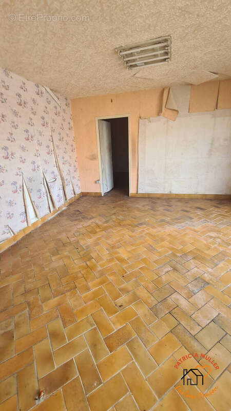 Maison à ETEIGNIERES