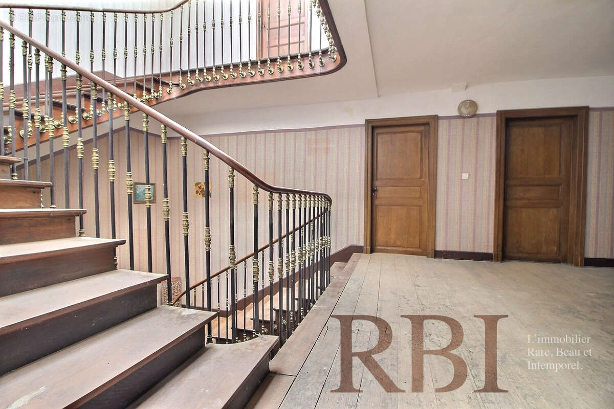 Maison à MONTESQUIEU-VOLVESTRE