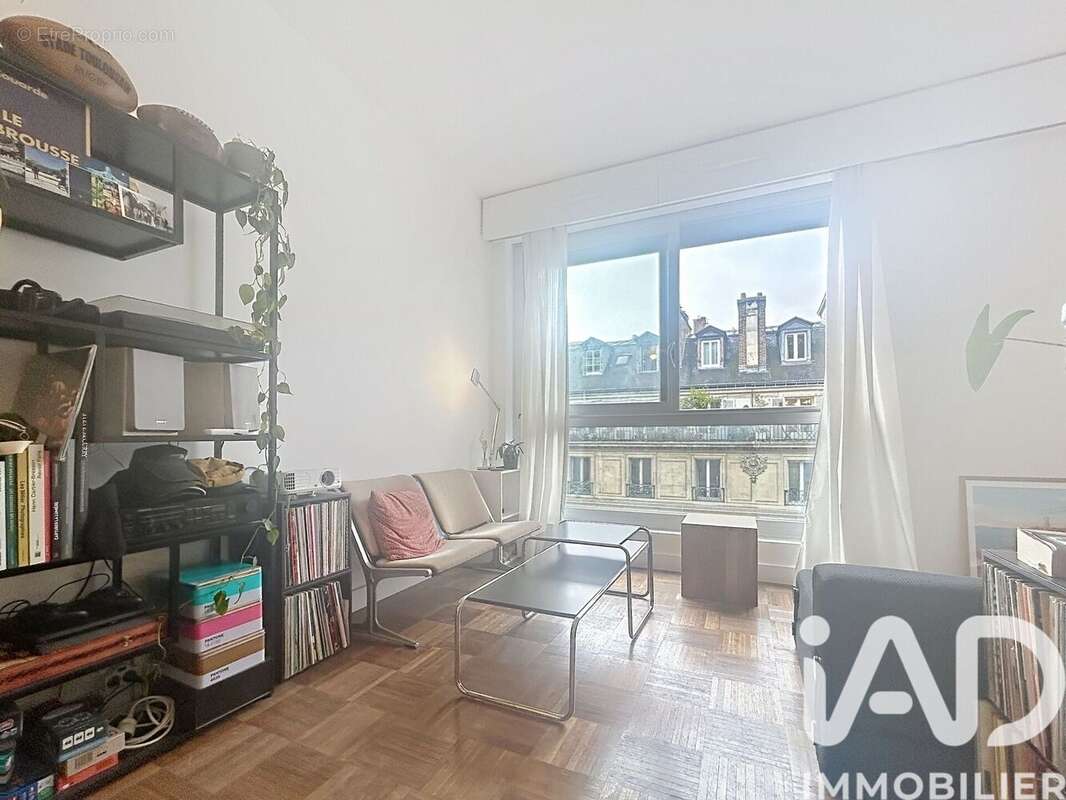 Photo 4 - Appartement à PARIS-10E