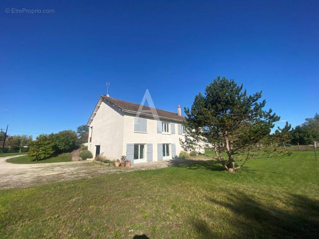 Maison à CHILLEURS-AUX-BOIS