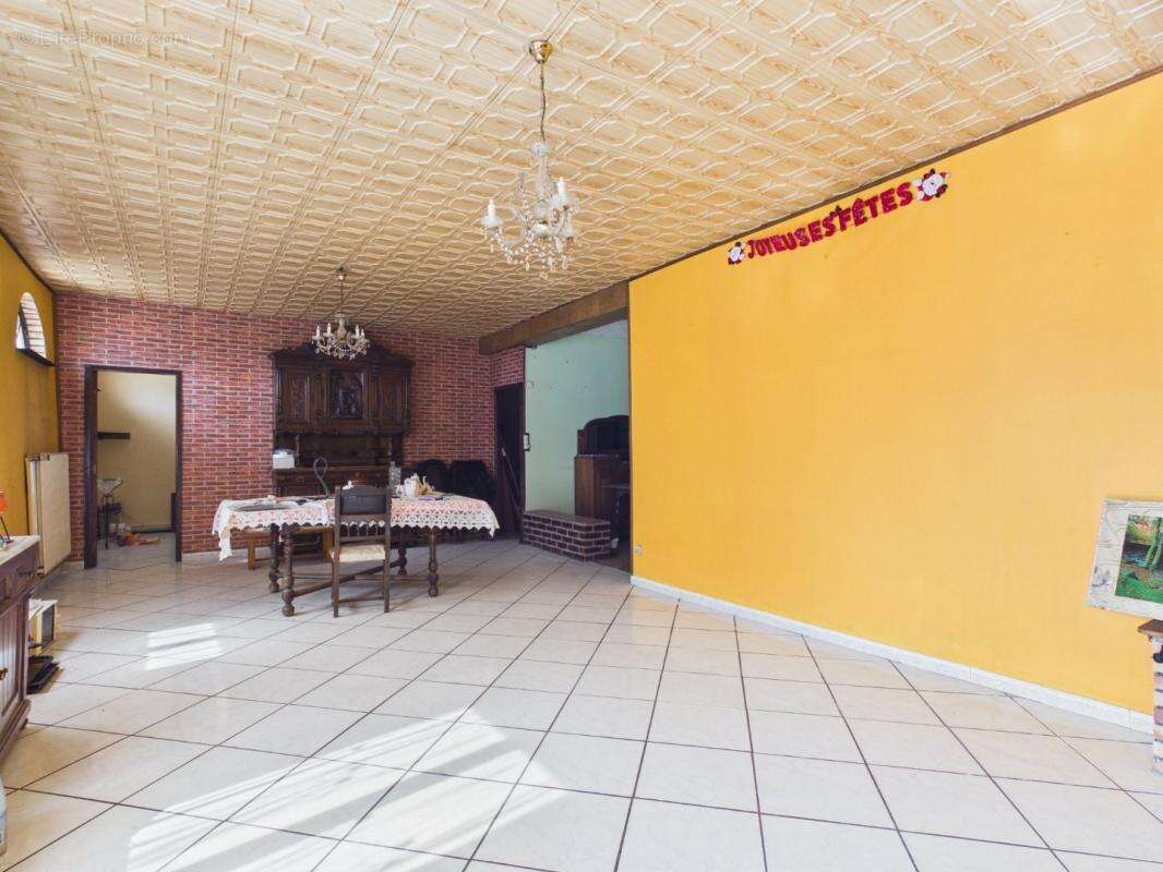 Maison 263 m² à Marchelepot  - photo 2