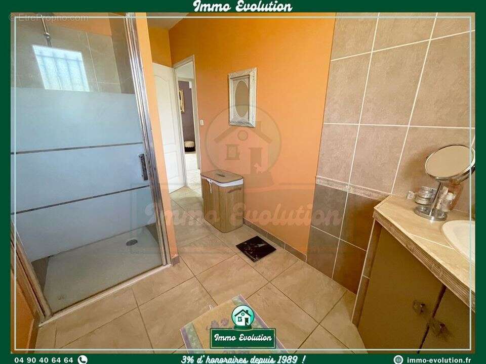 Maison 117 m² à Sainte-Cecile-Les-Vignes  - photo 7