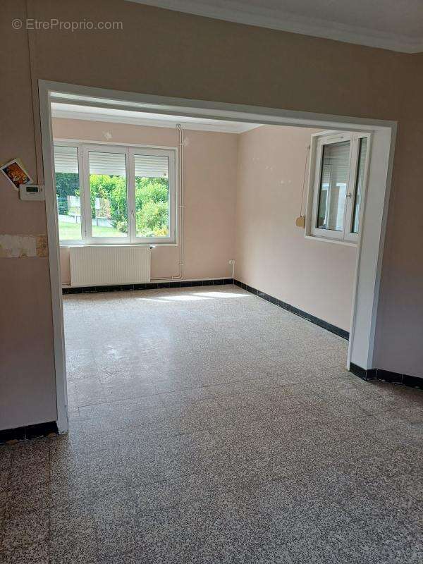 Maison à BRUAY-LA-BUISSIERE