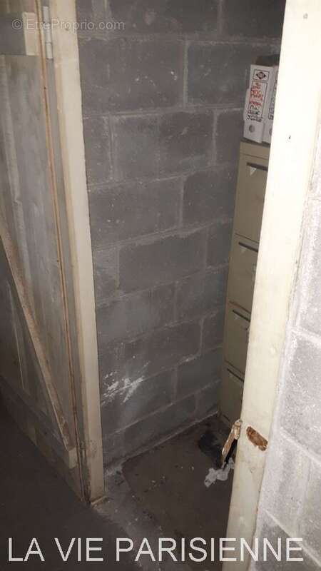 Parking à PARIS-14E