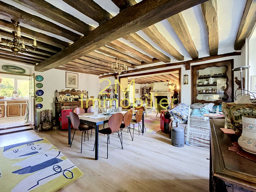 Maison à BLANDY