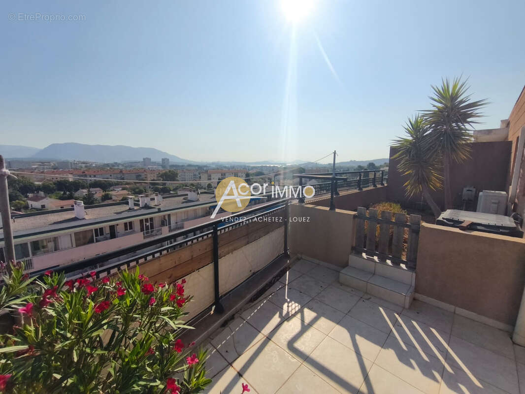 Chateaubanne - t2 toit terrasse + garage - photo 2