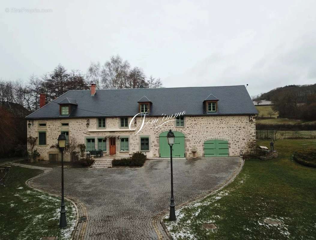 Maison à ALLIGNY-EN-MORVAN