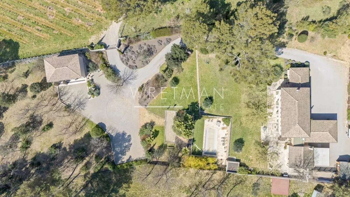 Maison à TRANS-EN-PROVENCE