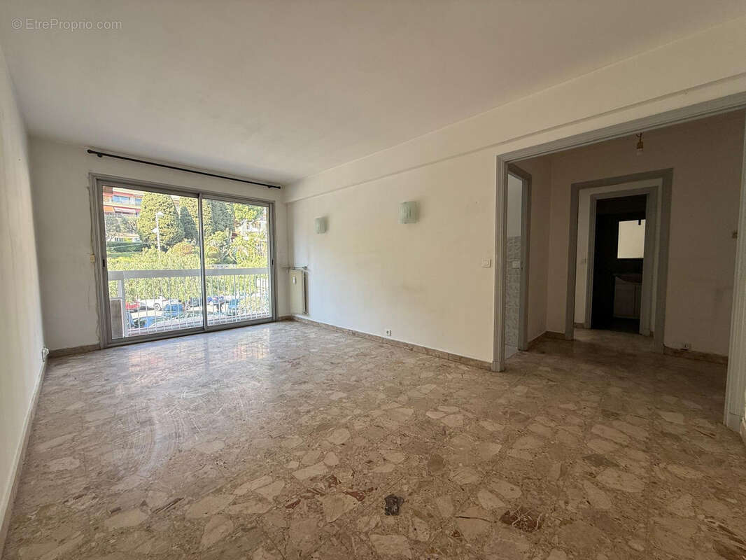 Appartement à CAP-D'AIL