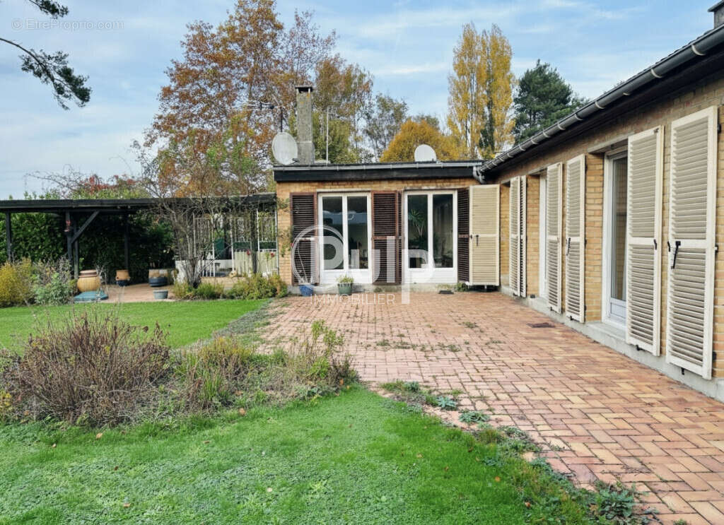 Maison à SIN-LE-NOBLE