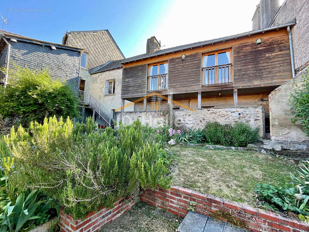 Maison à POUANCE