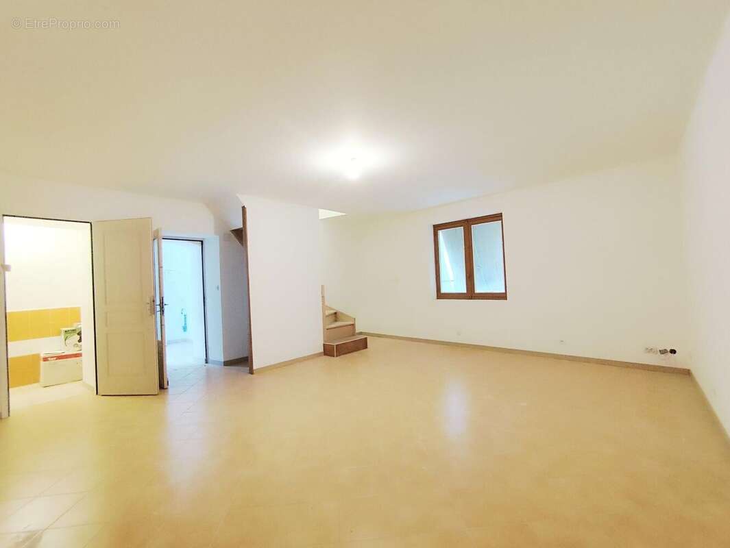 Maison 76 m² à Boudou  - photo 2