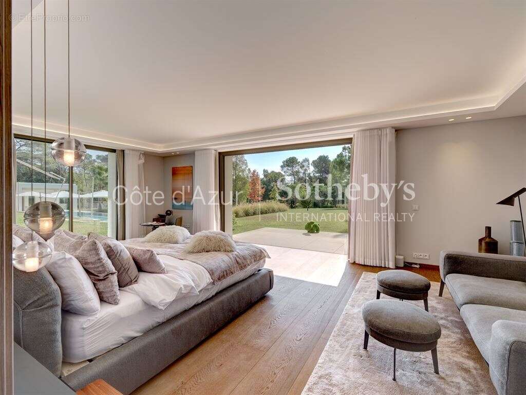 Maison à MOUGINS