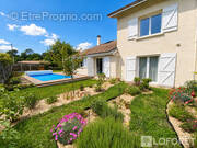 Maison à MARTIGNAS-SUR-JALLE