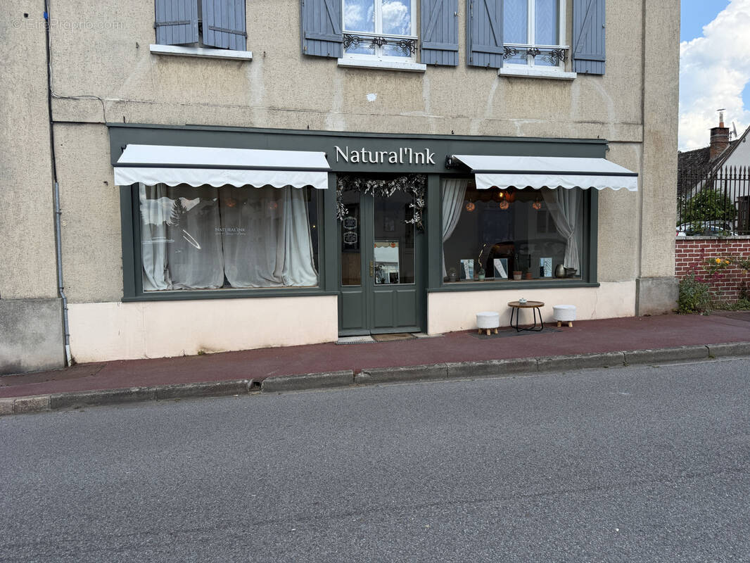 Commerce à ANET