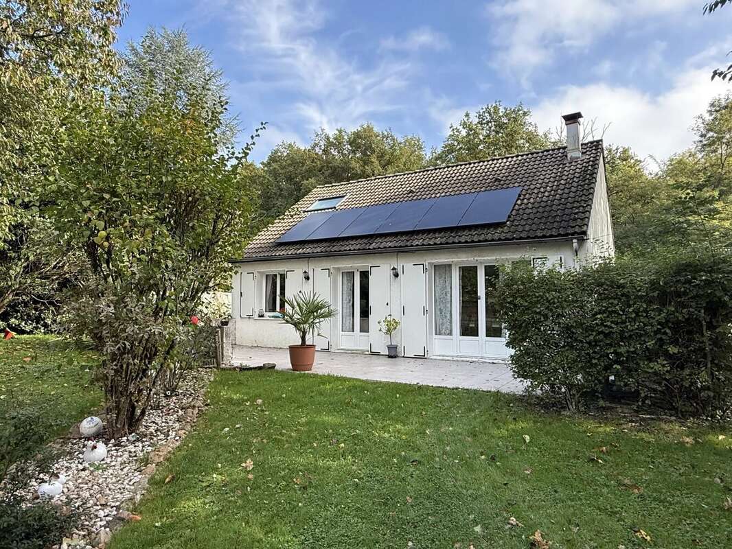 Maison à VILLEBOUGIS