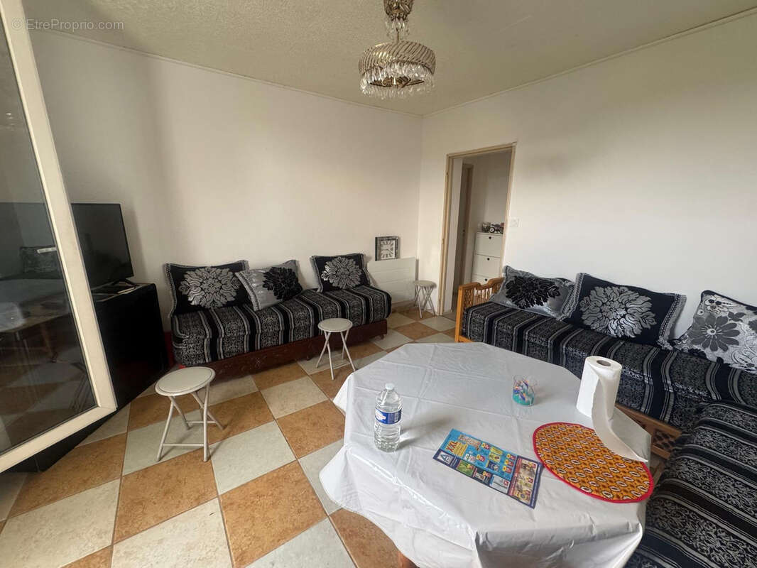 Valréas - appartement t3 - 2 chambres - photo 3