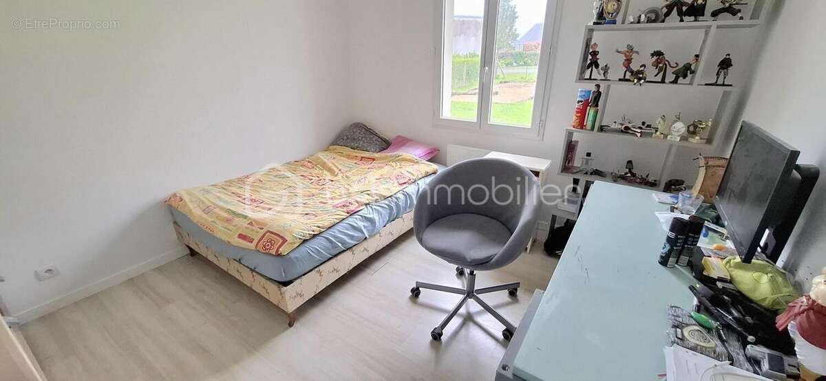 Maison à NEUVILLE-SUR-BRENNE