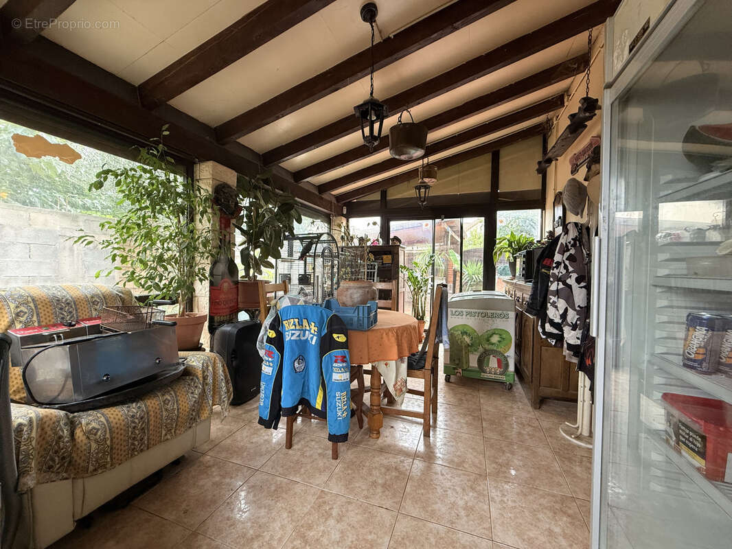Maison 4 faces avec beau potentiel a ceret - photo 3