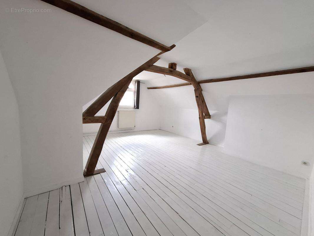 Maison à TRACY-LE-MONT